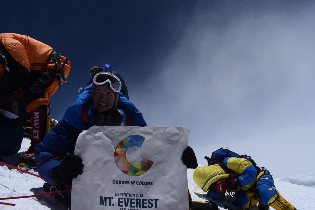 Curves n' Colors Mt. Everest expedition 2018